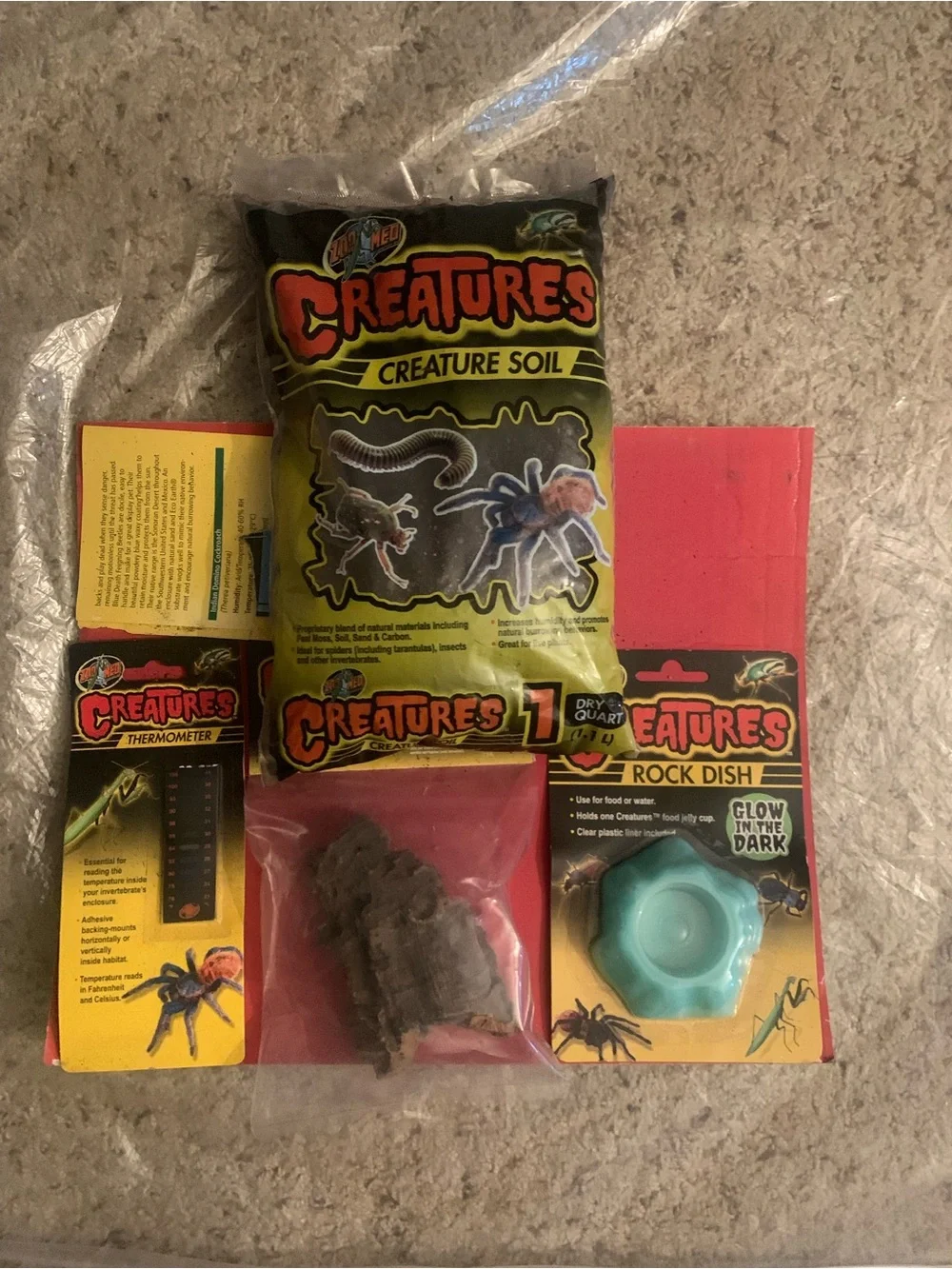 NWT Zoo Med Creatures Creature Soil, Rock Dish, Natural Rock And Thermometer